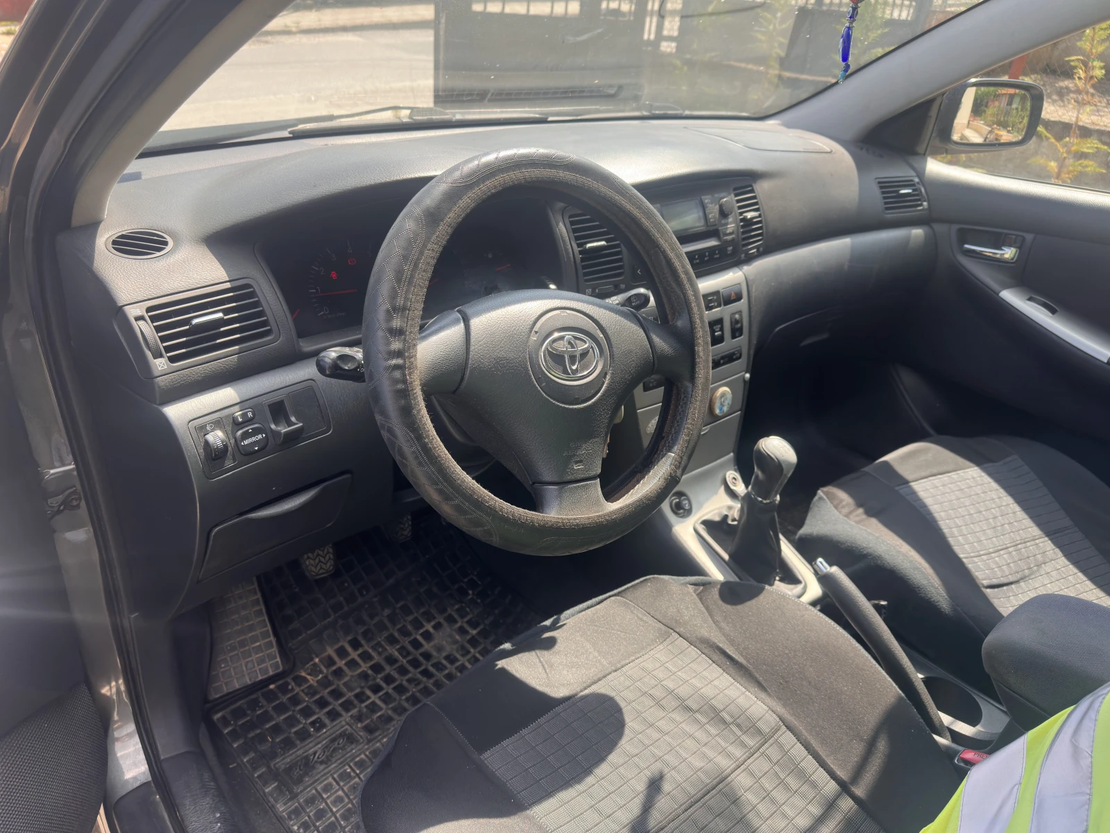 Toyota Corolla D-4D, снимка 7 - Автомобили и джипове - 54822132