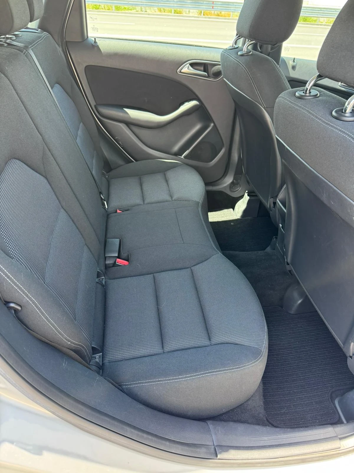 Mercedes-Benz B 180 CDI, снимка 9 - Автомобили и джипове - 54899040