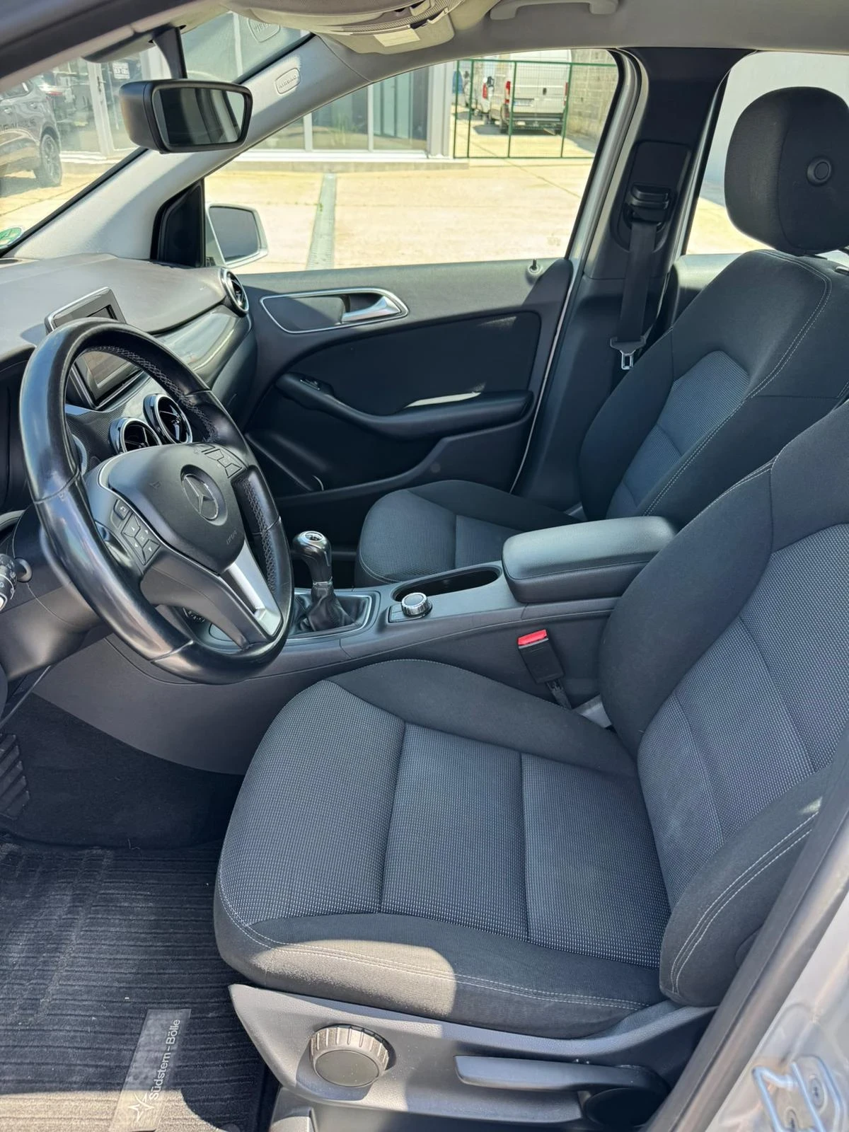 Mercedes-Benz B 180 CDI, снимка 10 - Автомобили и джипове - 54899040