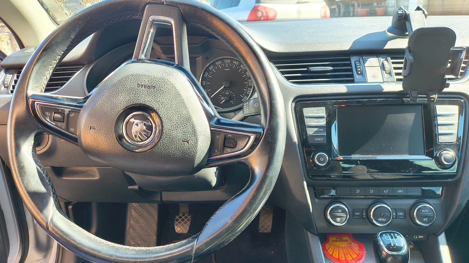Skoda Octavia, снимка 11 - Автомобили и джипове - 54996120