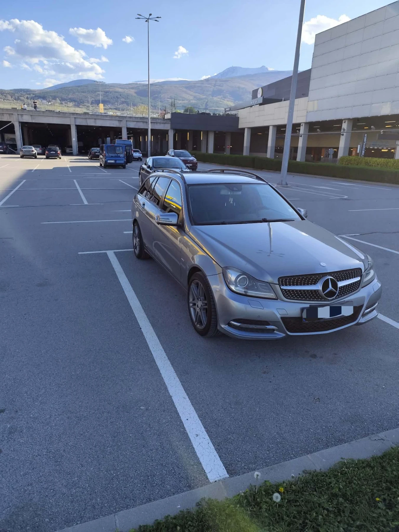 Mercedes-Benz C 220, снимка 6 - Автомобили и джипове - 55678843