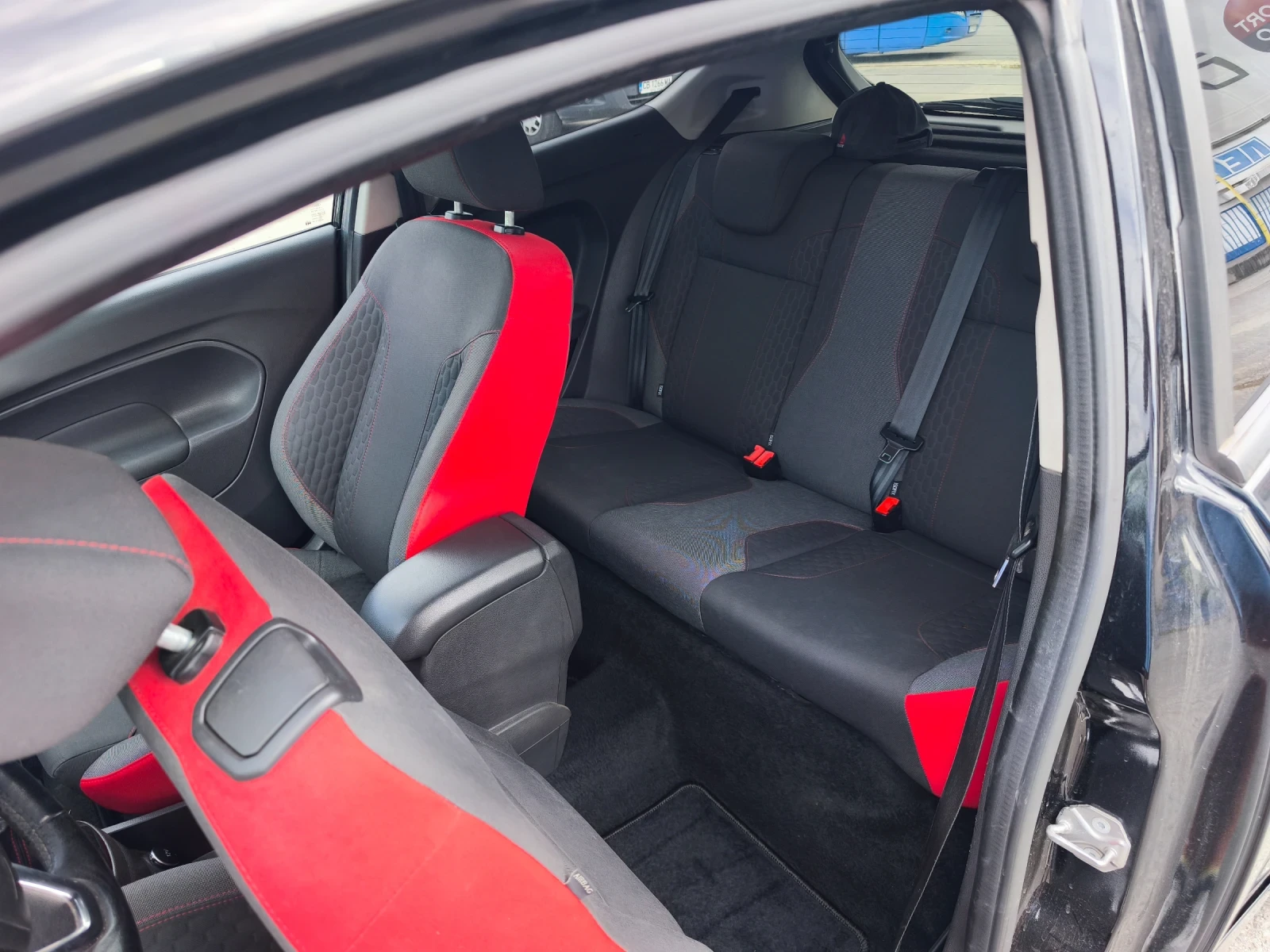 Ford Fiesta, снимка 9 - Автомобили и джипове - 55171203