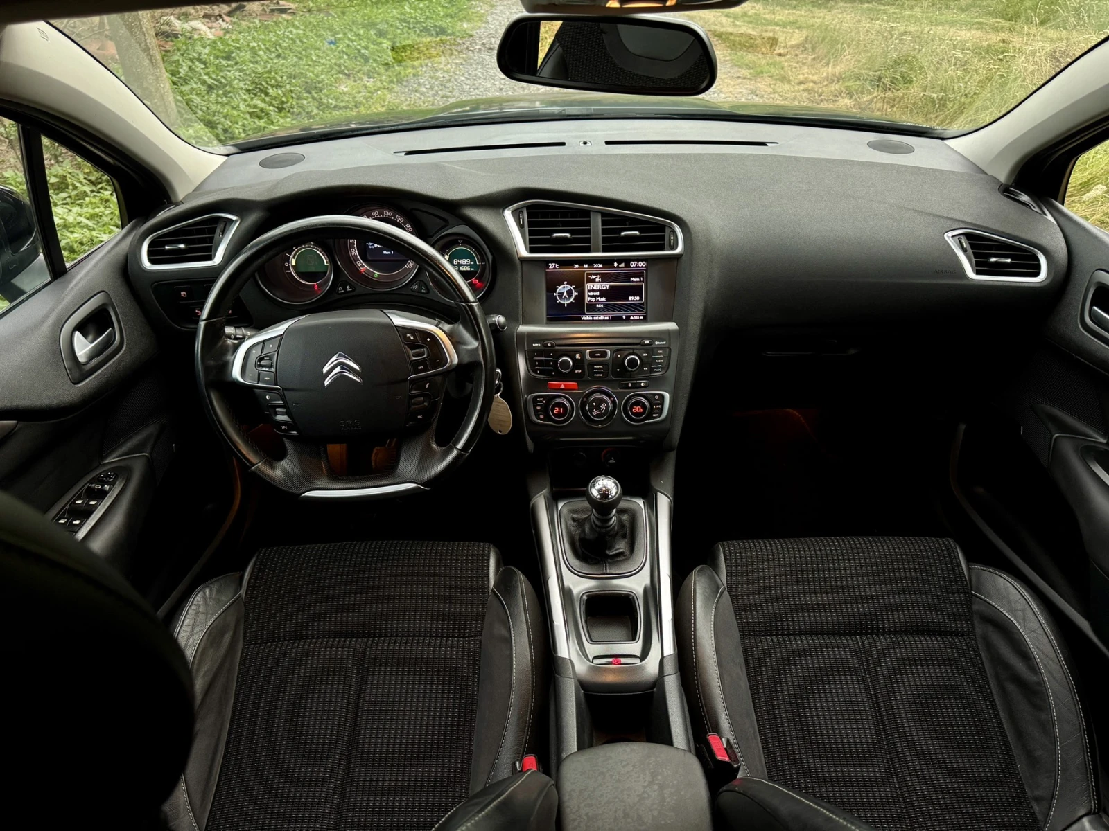 Citroen C4 1.6HDI/EXCLUSIVE/Масаж/230v/BlindSpot/ParkAssist, снимка 8 - Автомобили и джипове - 55354923