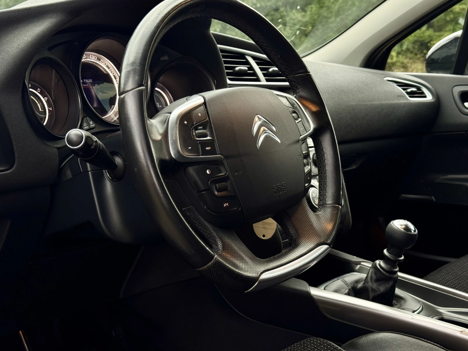 Citroen C4 1.6HDI/EXCLUSIVE/Масаж/230v/BlindSpot/ParkAssist, снимка 7 - Автомобили и джипове - 55354923