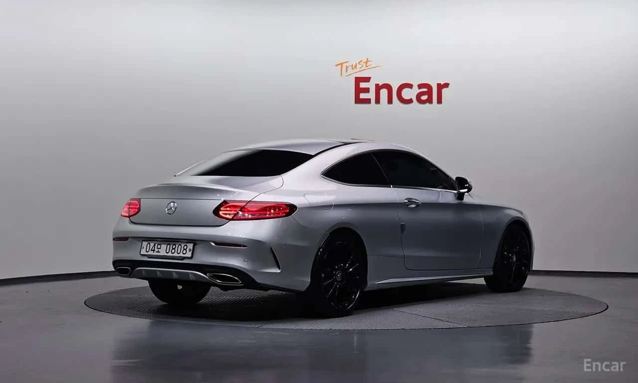 Mercedes-Benz C 200 Coupe * КРАЙНА ЦЕНА ДО БЪЛГАРИЯ * АВТОКРЕДИТ, снимка 2 - Автомобили и джипове - 55571136