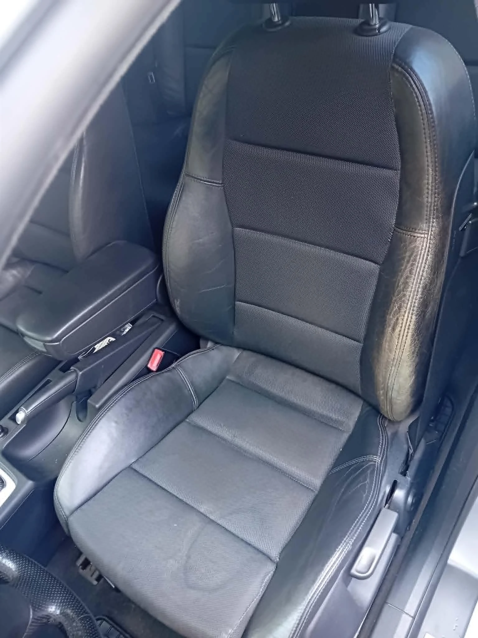 Audi A4 Avant 1.8T+ ГАЗ, снимка 10 - Автомобили и джипове - 55618350