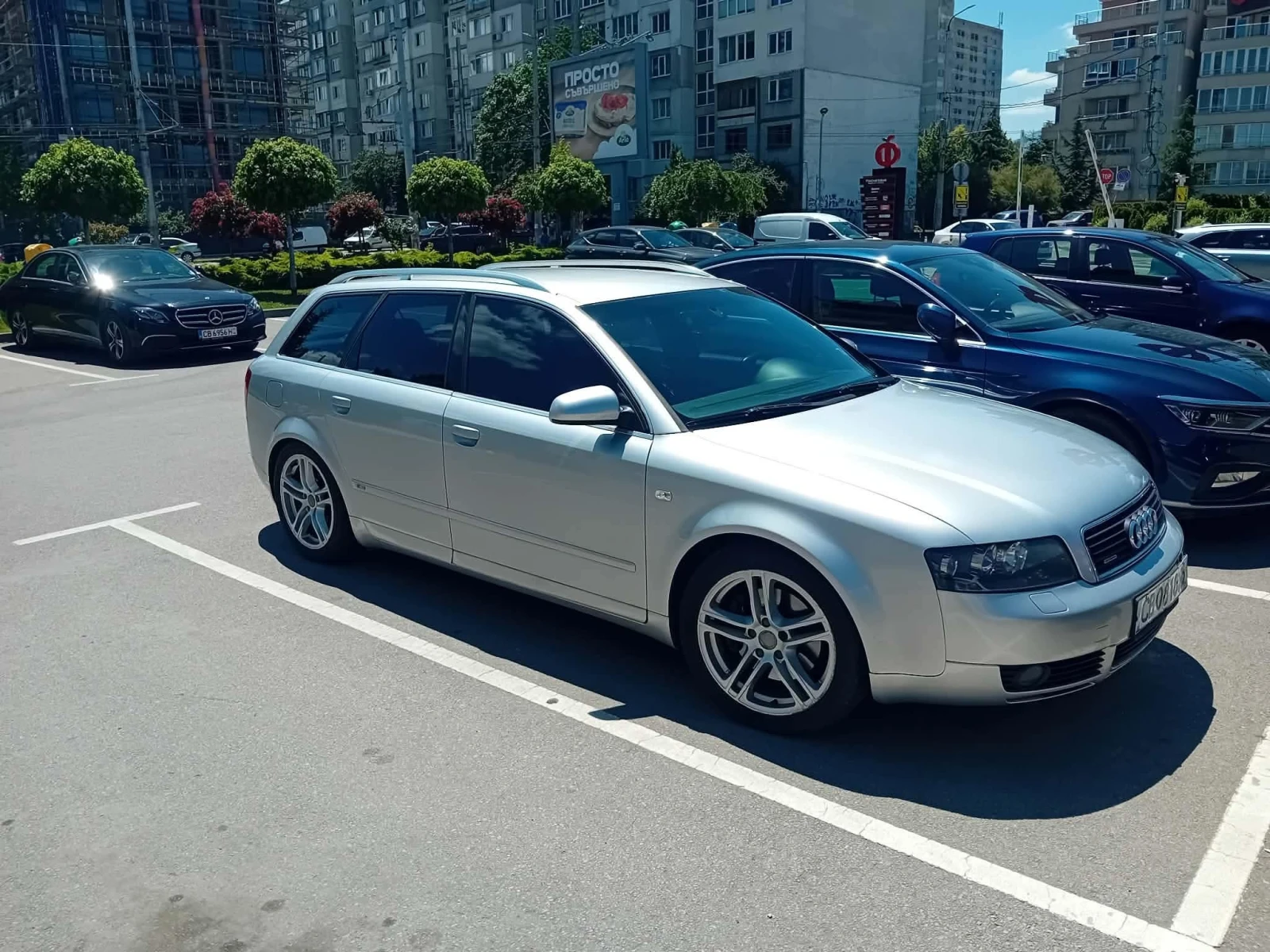 Audi A4 Avant 1.8T+ ГАЗ, снимка 3 - Автомобили и джипове - 55618350