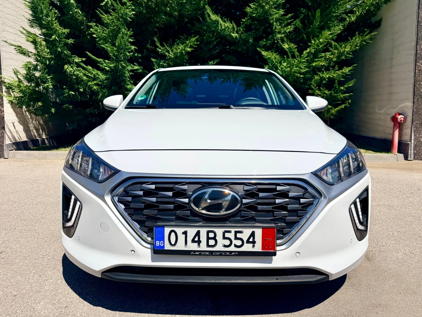Hyundai Ioniq 1.6 HYBRID PREMIUM PODGREV OBDUHVANE LUK LED FULL, снимка 2 - Автомобили и джипове - 55742153
