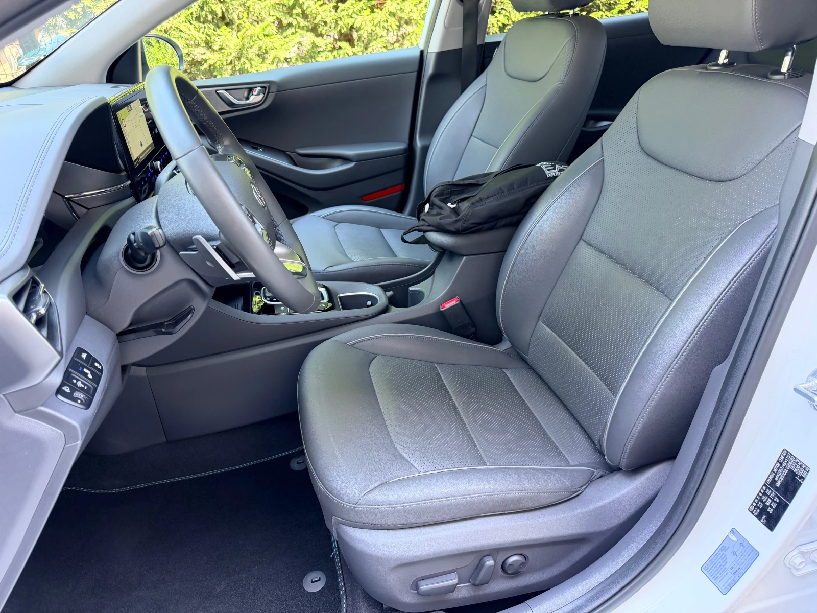 Hyundai Ioniq 1.6 HYBRID PREMIUM PODGREV OBDUHVANE LUK LED FULL, снимка 9 - Автомобили и джипове - 55742153