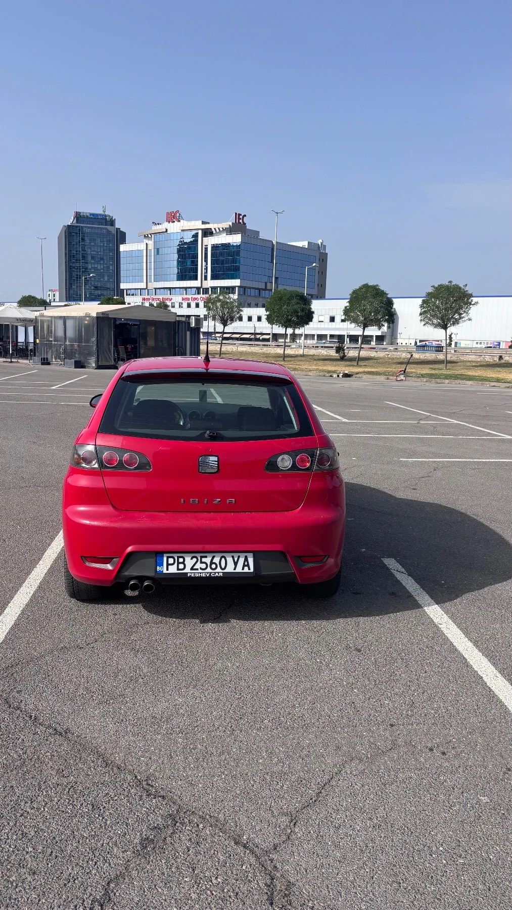 Seat Ibiza 1.8t 20v FR, снимка 4 - Автомобили и джипове - 55861529