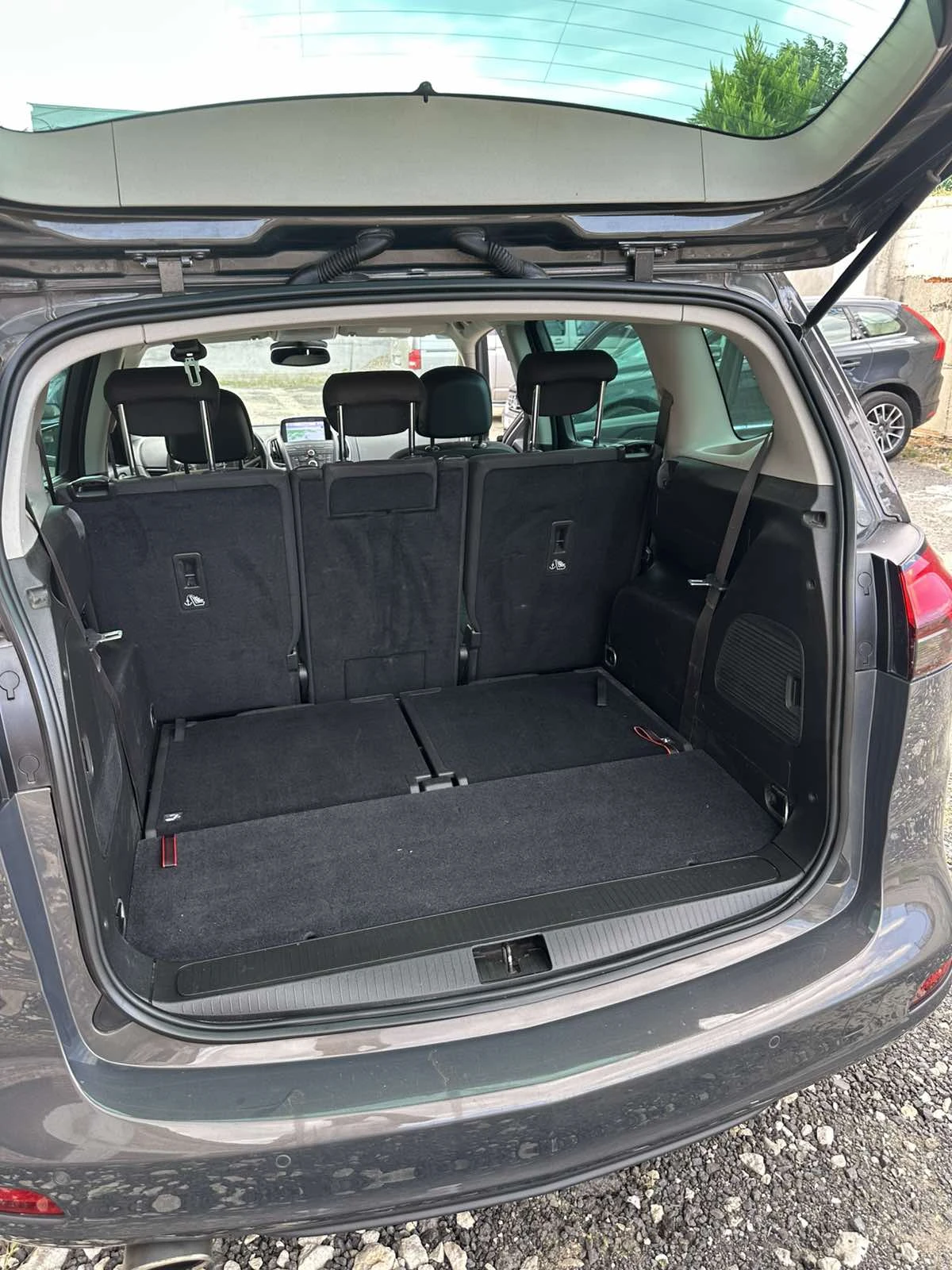 Opel Zafira 7 М., снимка 10 - Автомобили и джипове - 55891831