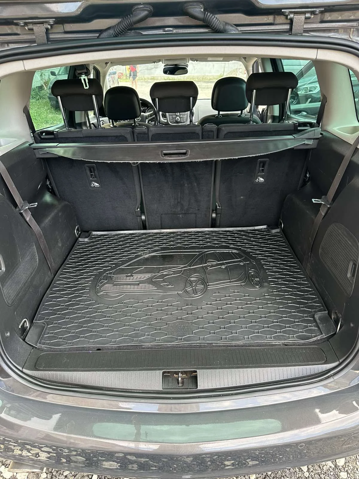 Opel Zafira 7 М., снимка 9 - Автомобили и джипове - 55891831
