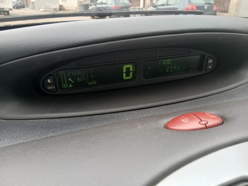 Citroen Xsara picasso 1.6hdi 109ps, снимка 8 - Автомобили и джипове - 53356500