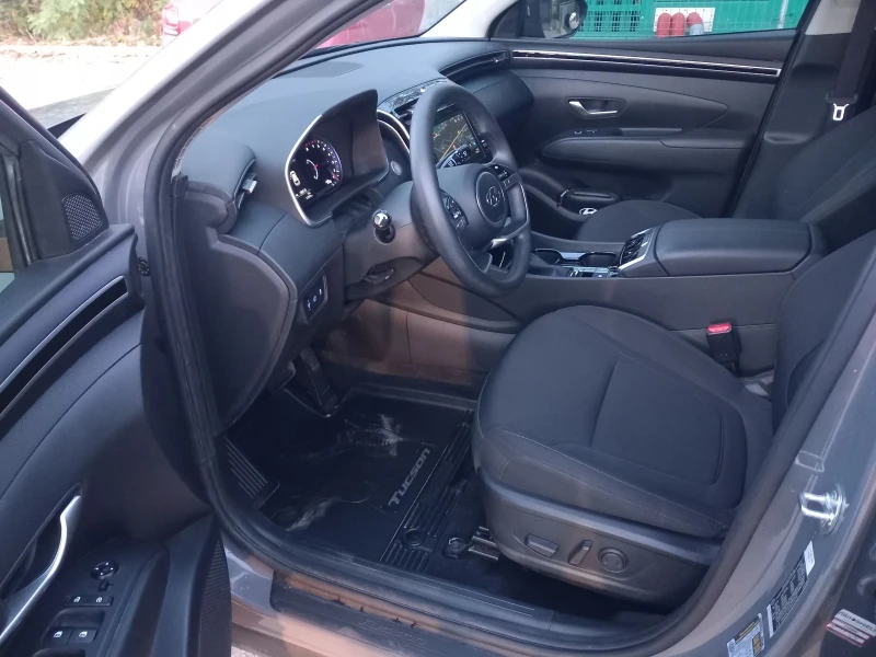 Hyundai Tucson 2.5 L 4X4, снимка 8 - Автомобили и джипове - 52424903