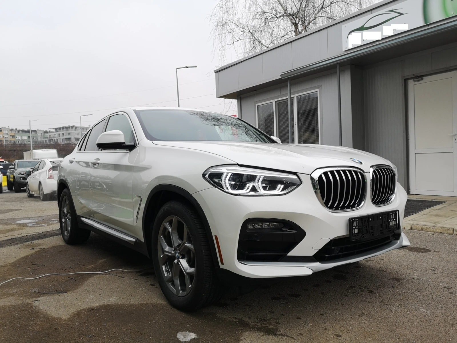 BMW X4 X drive 3.0I Pano Head Up - изображение 3