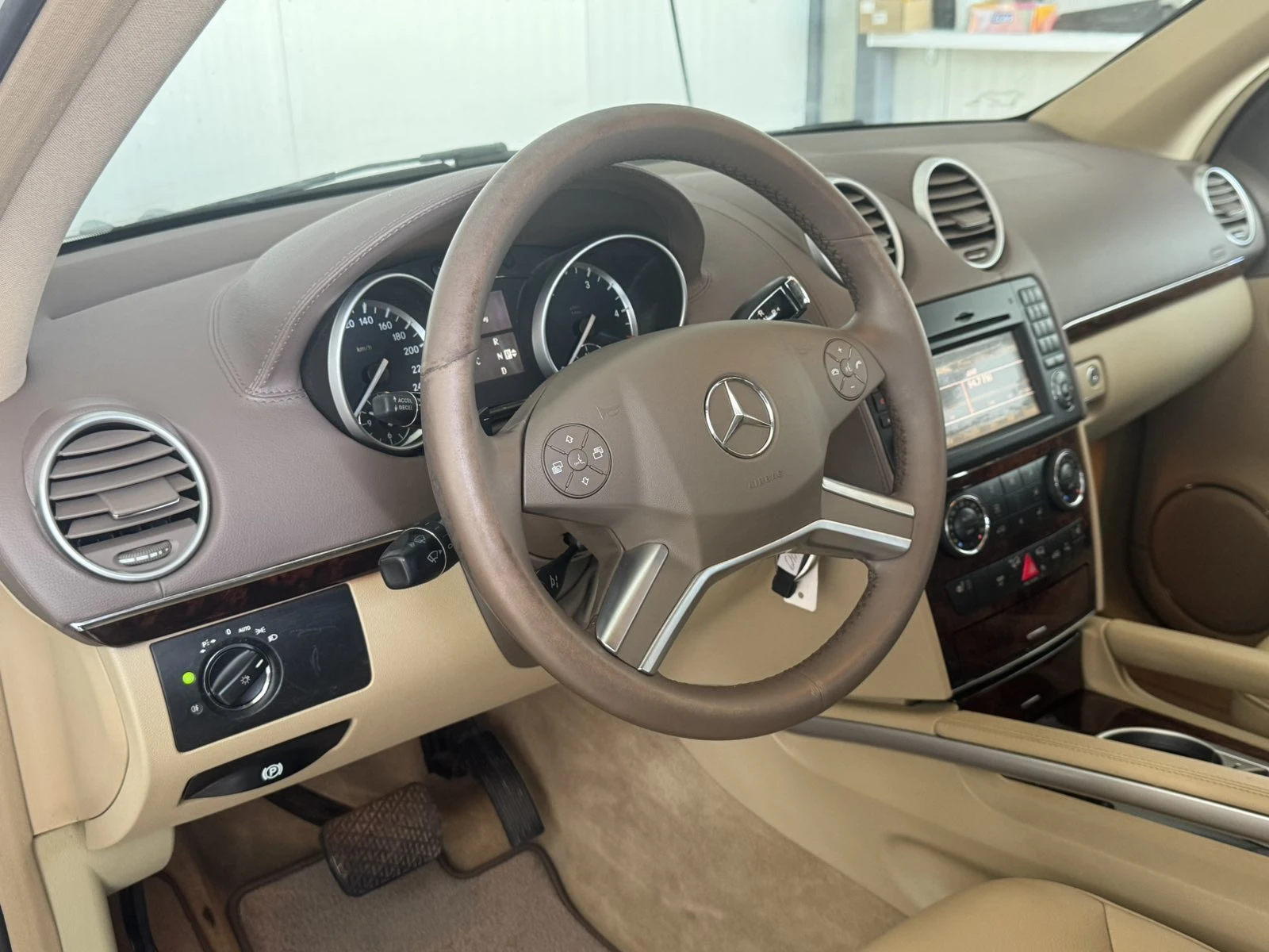 Mercedes-Benz GL 350 CDI  - изображение 9