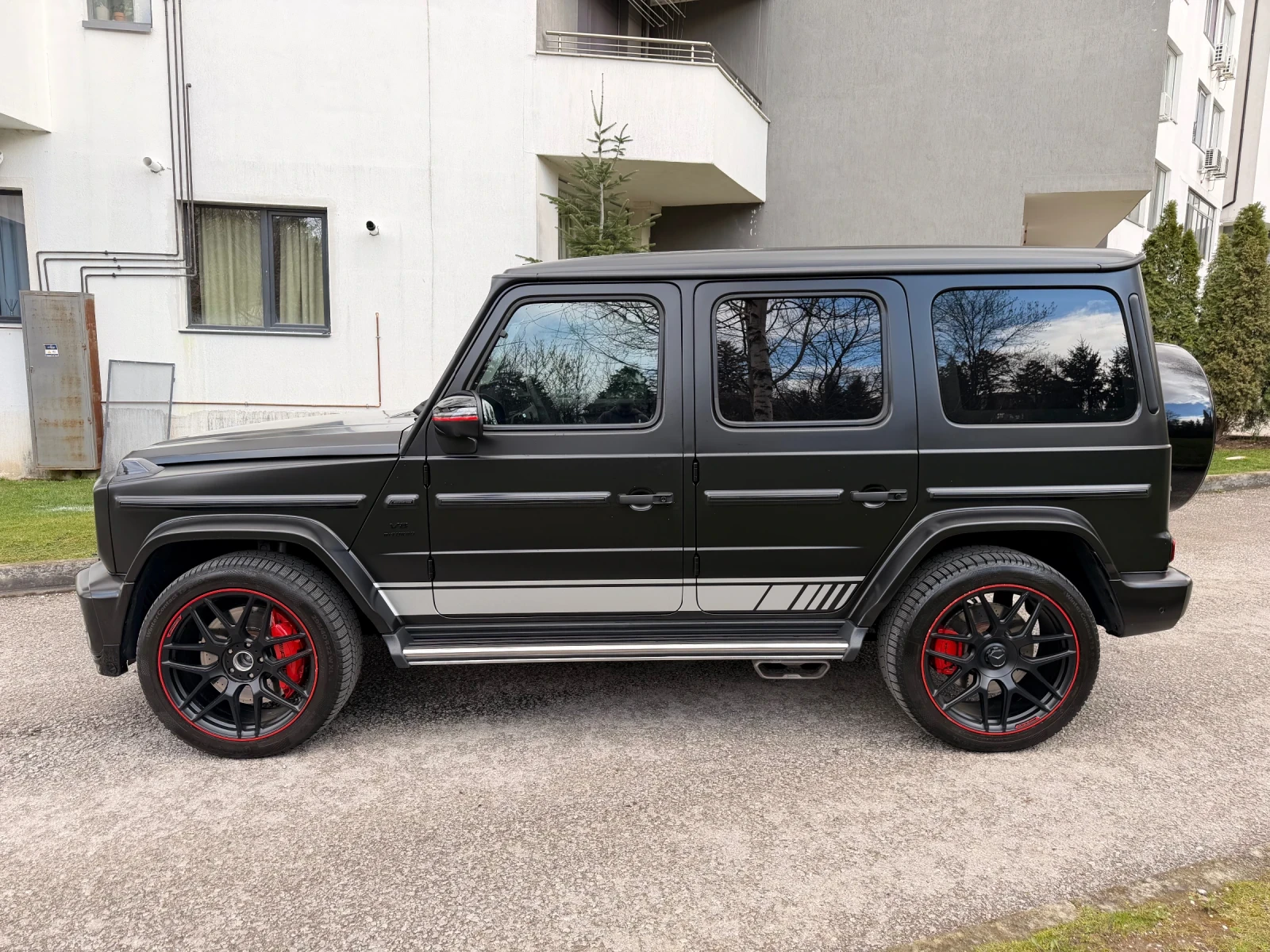 Mercedes-Benz G 63 AMG EDITION 1 / AKRAPOVIC , снимка 4 - Автомобили и джипове - 54091370