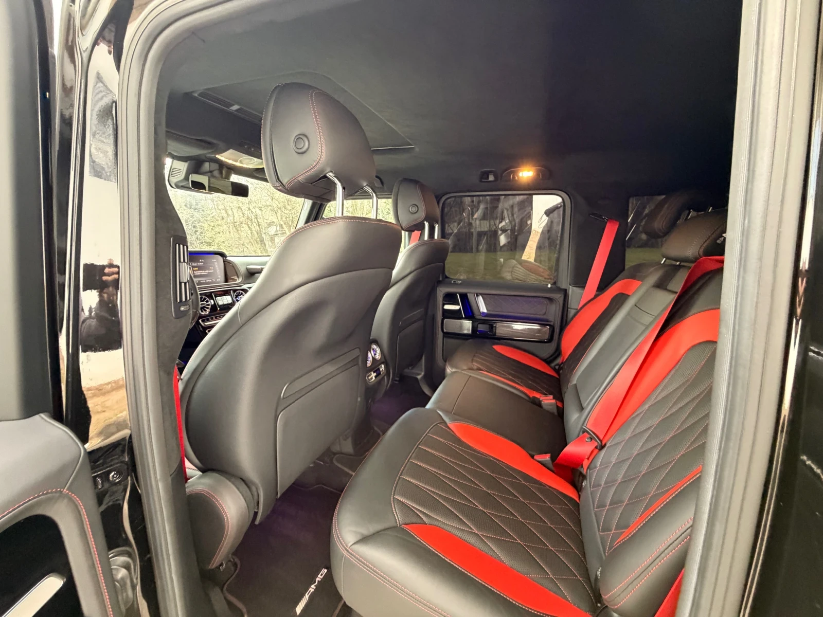 Mercedes-Benz G 63 AMG EDITION 1 / AKRAPOVIC , снимка 11 - Автомобили и джипове - 54091370