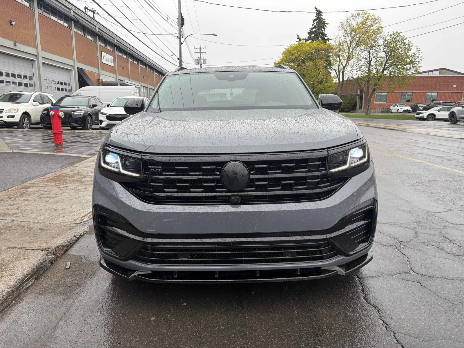 VW Atlas Cross Sport * Execline * ABT* CARFAX *  | Mobile.bg � ����������� 2