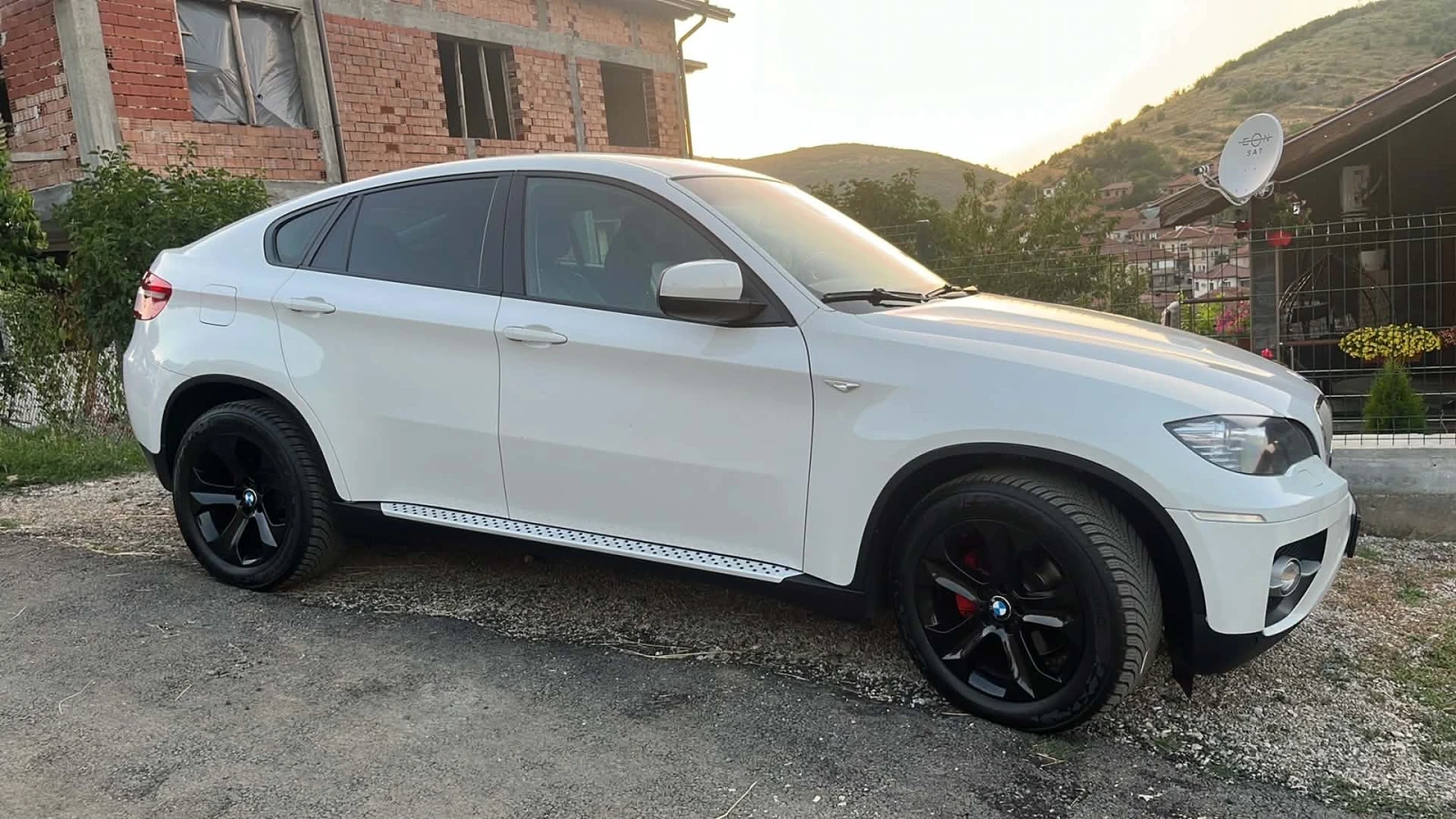 BMW X6, снимка 7 - Автомобили и джипове - 54766019