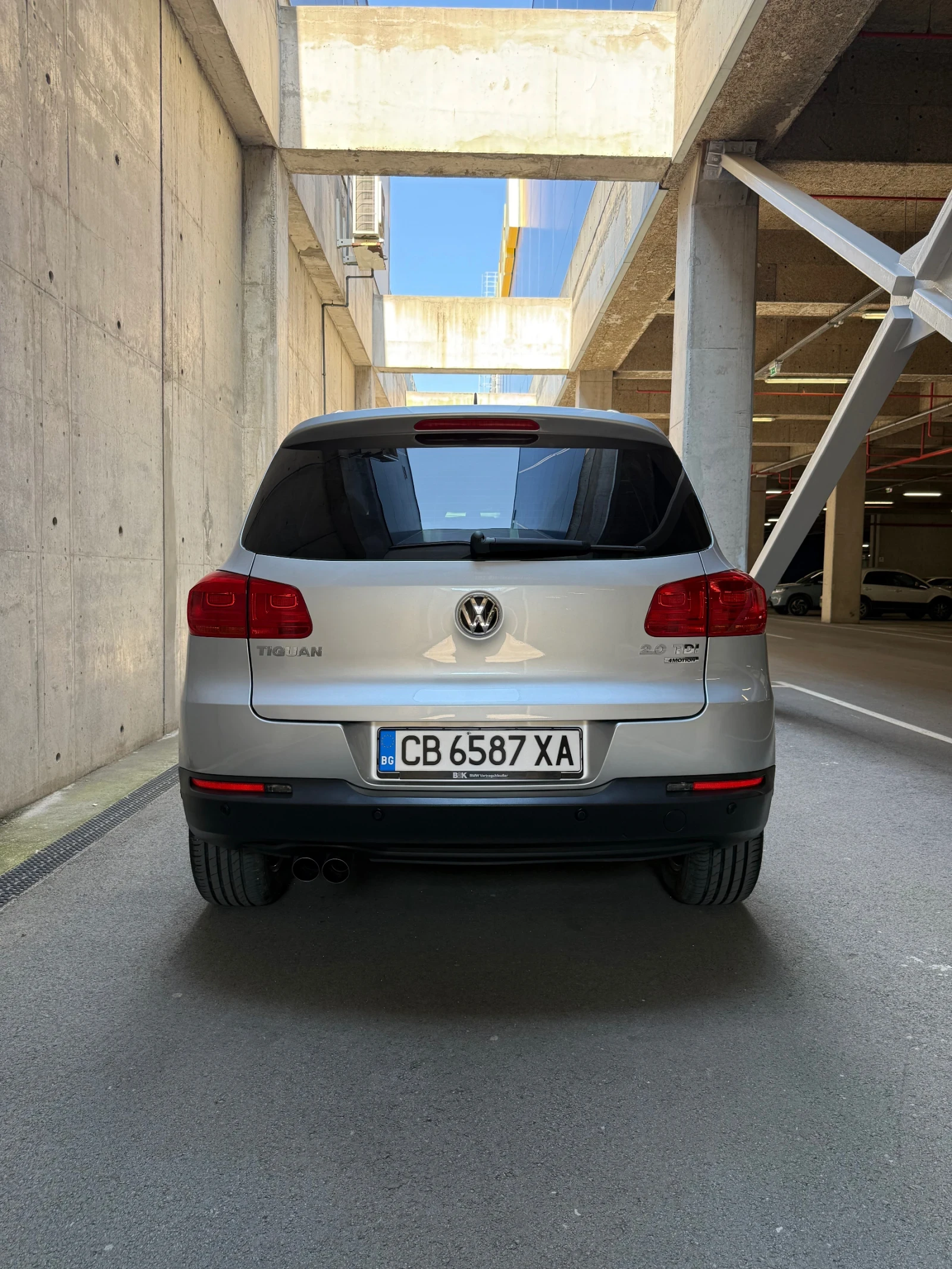 VW Tiguan, снимка 2 - Автомобили и джипове - 55199311