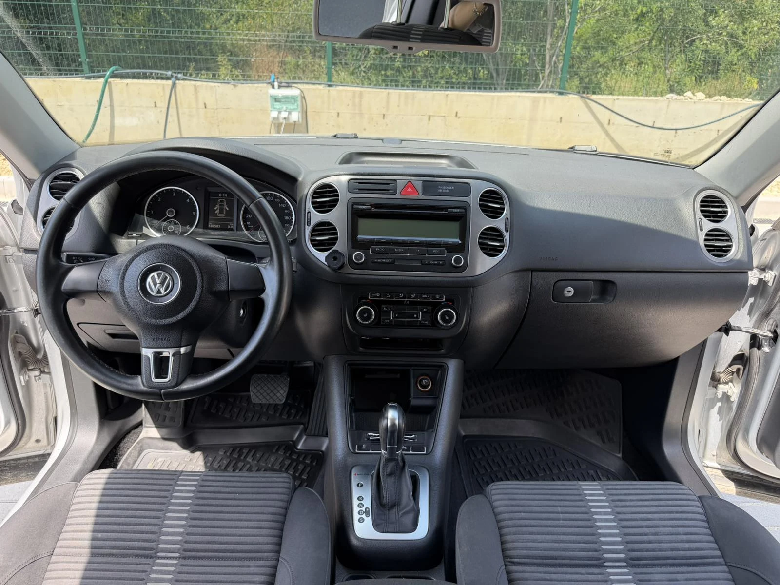 VW Tiguan, снимка 10 - Автомобили и джипове - 55235455