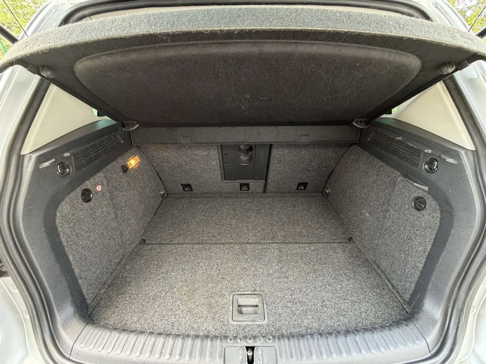 VW Tiguan, снимка 15 - Автомобили и джипове - 55235455