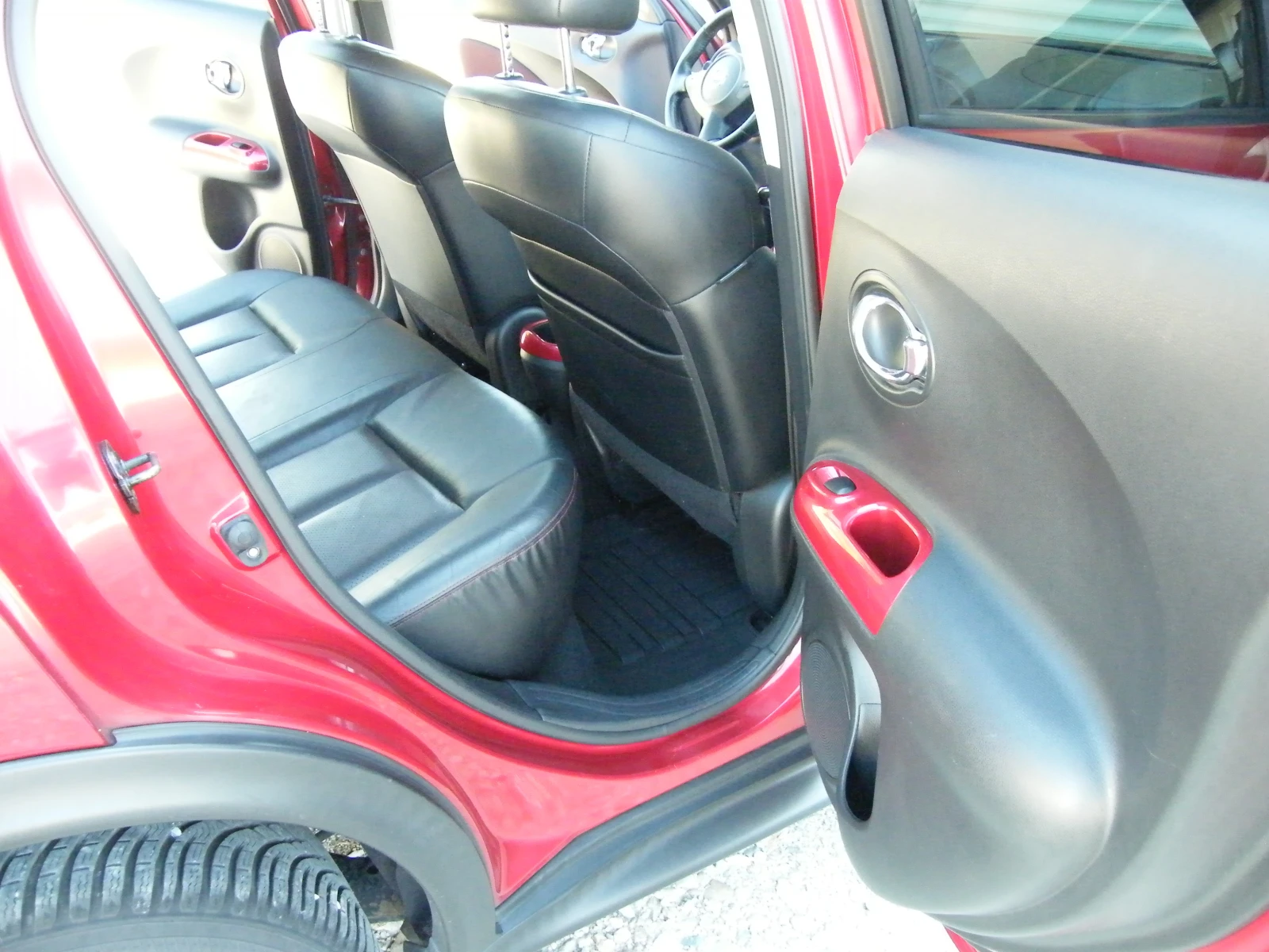 Nissan Juke 1.6i 4x4 AVTOMAT KOЖA NAVI , снимка 11 - Автомобили и джипове - 55273831