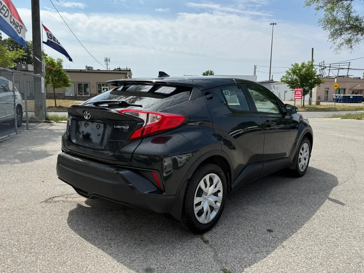 Toyota C-HR LE l FWD l CarPlay l Eco Vehicle l 2.0L l 4Cyl l | Mobile.bg � ����������� 8