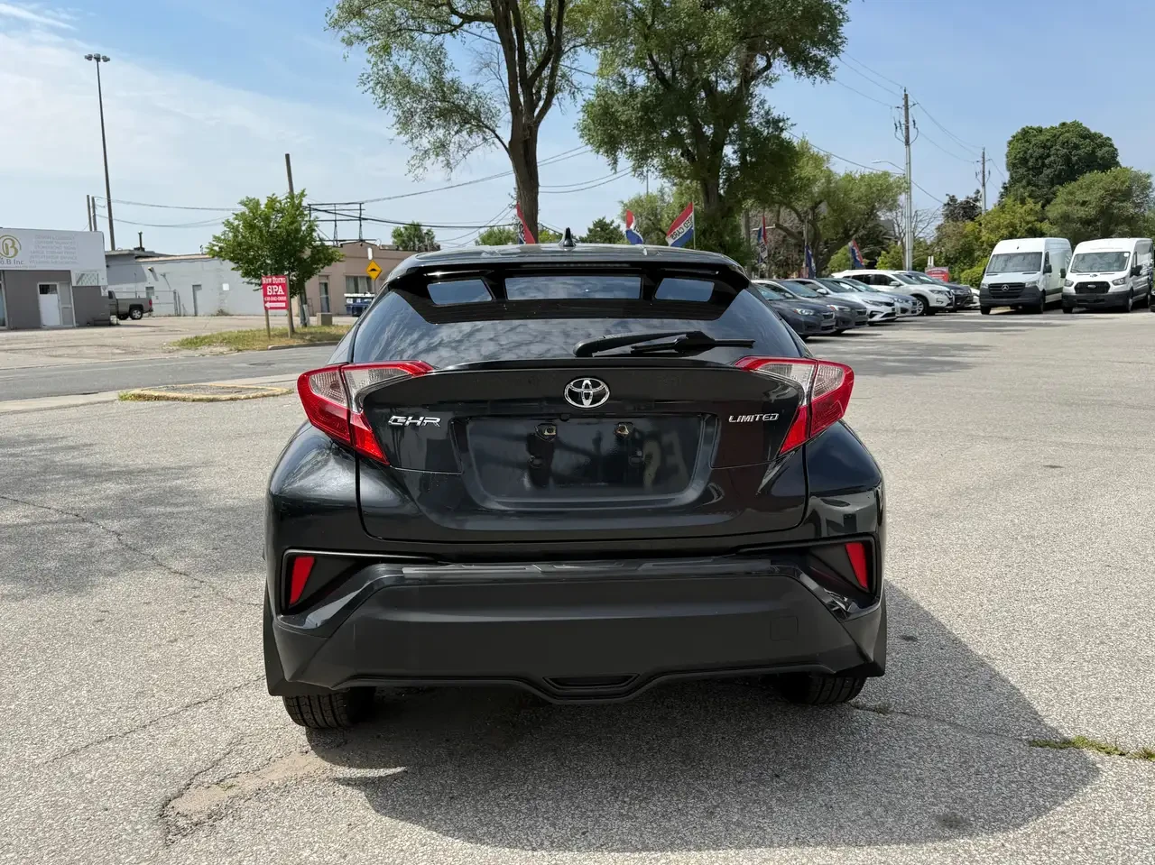 Toyota C-HR LE l FWD l CarPlay l Eco Vehicle l 2.0L l 4Cyl l | Mobile.bg � ����������� 7