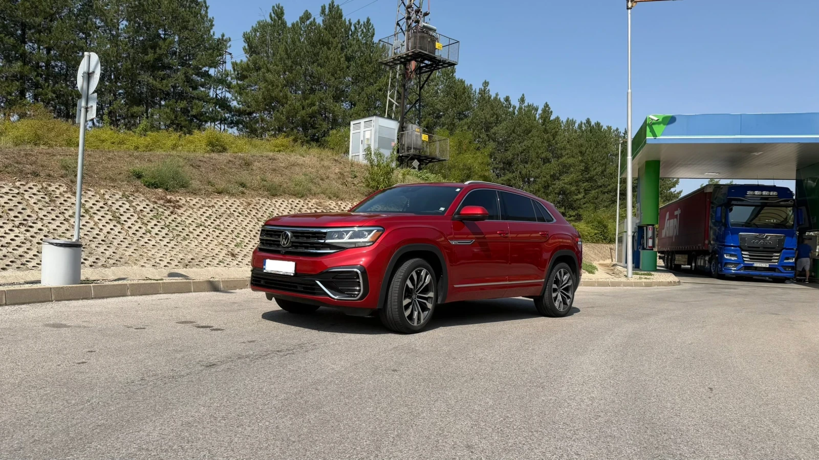 VW Atlas  Cross Sport 3.6 R Line Premium Plus, снимка 2 - Автомобили и джипове - 55885912