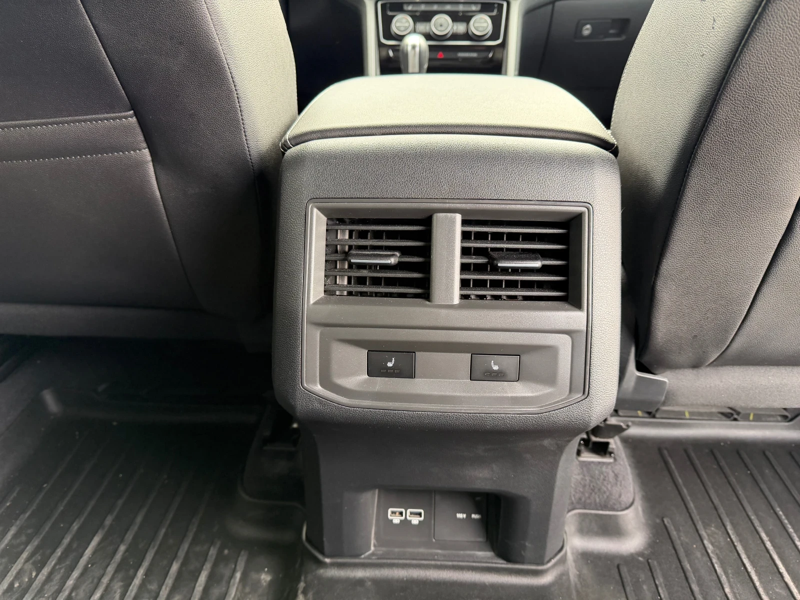 VW Atlas  Cross Sport 3.6 R Line Premium Plus, снимка 15 - Автомобили и джипове - 55885912