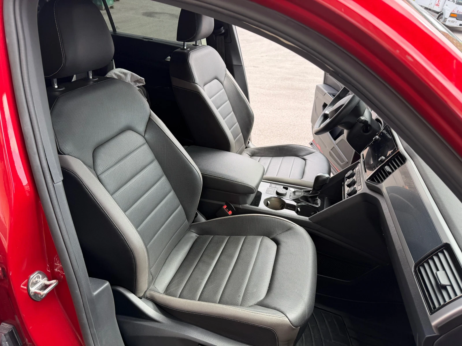VW Atlas  Cross Sport 3.6 R Line Premium Plus, снимка 12 - Автомобили и джипове - 55885912