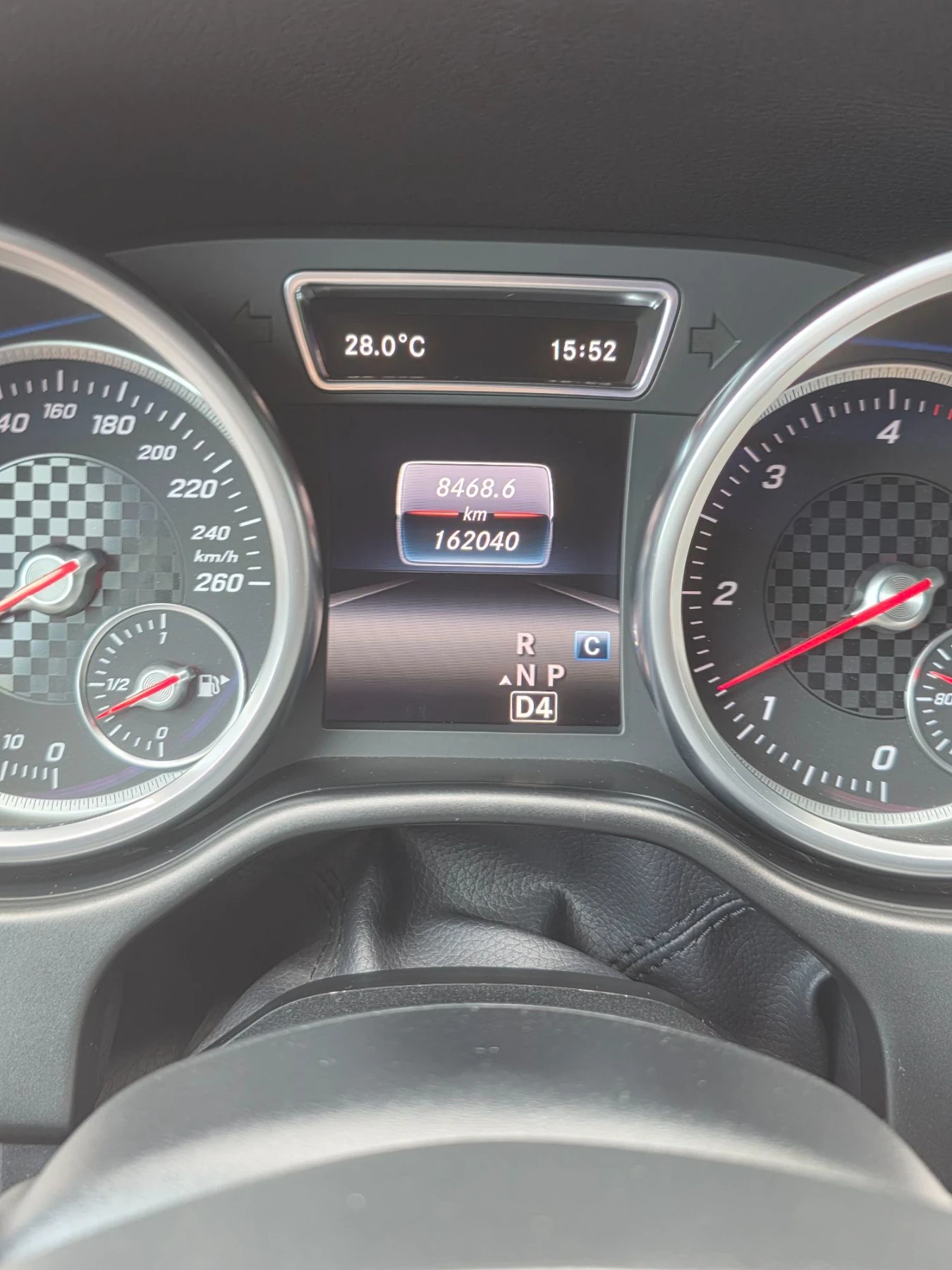 Mercedes-Benz GLE 350, снимка 9 - Автомобили и джипове - 56144254