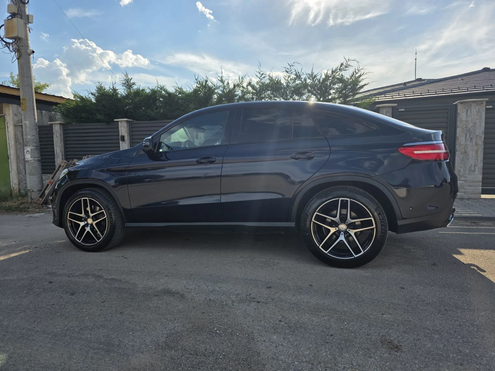 Mercedes-Benz GLE 350, снимка 3 - Автомобили и джипове - 56144254