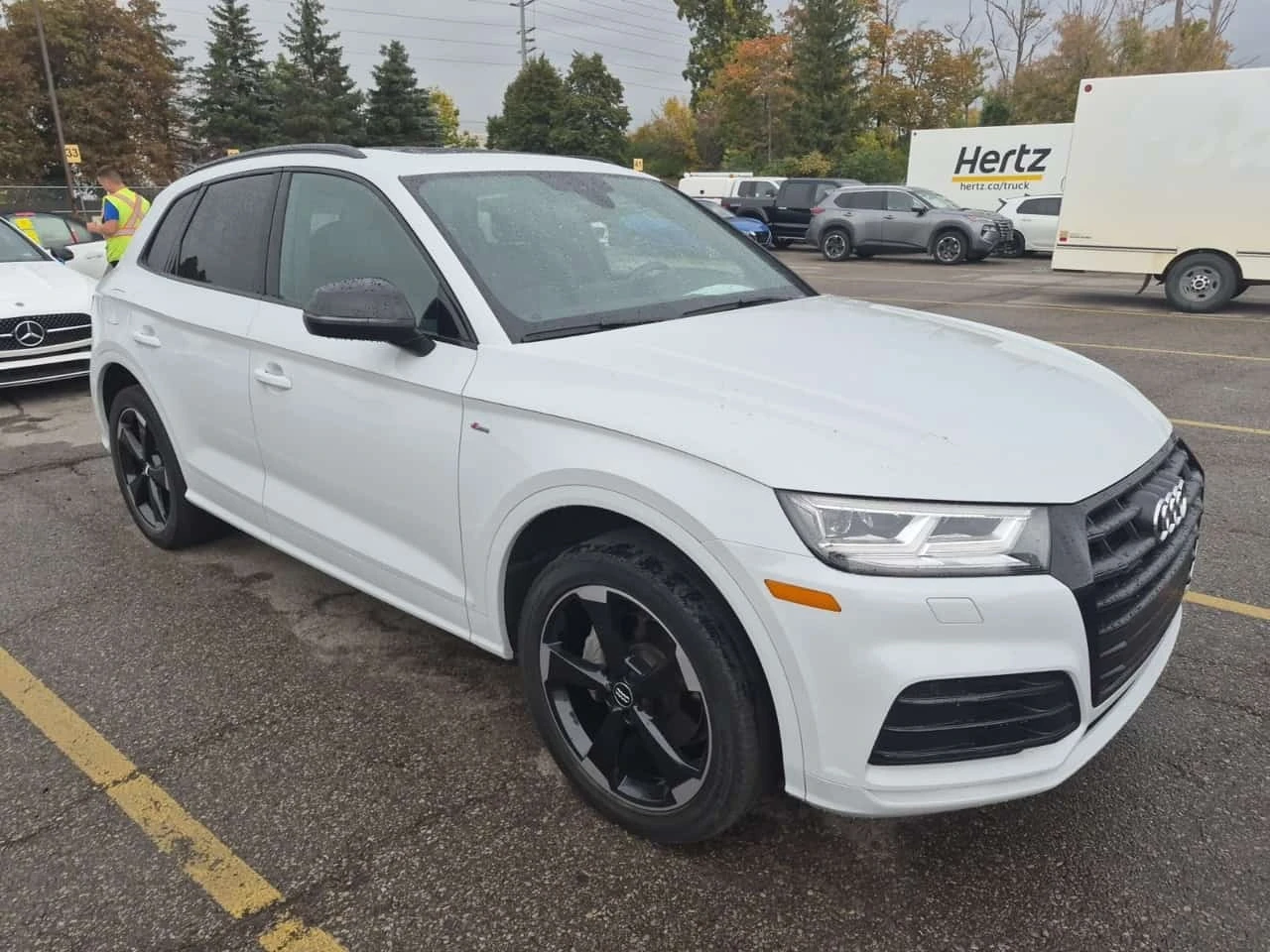 Audi Q5  Progressiv  Black Optic / Carfax / Автокредит  , снимка 5 - Автомобили и джипове - 56323931
