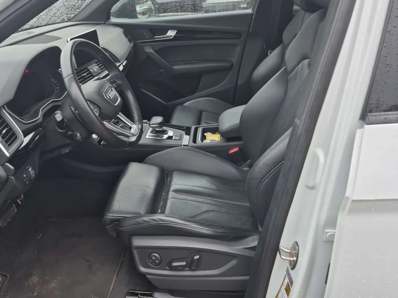 Audi Q5  Progressiv  Black Optic / Carfax / Автокредит  , снимка 3 - Автомобили и джипове - 56323931