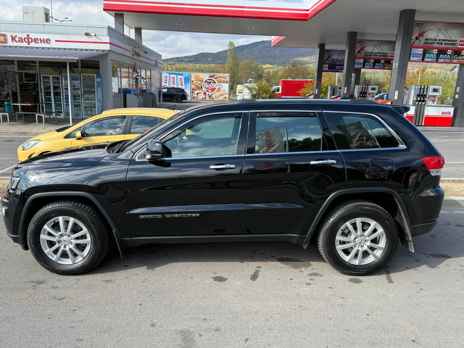 Jeep Grand cherokee, снимка 4 - Автомобили и джипове - 56646210