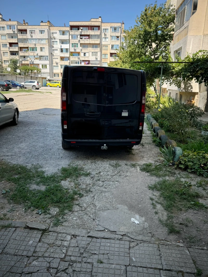 Renault Trafic, снимка 3 - Бусове и автобуси - 46917662