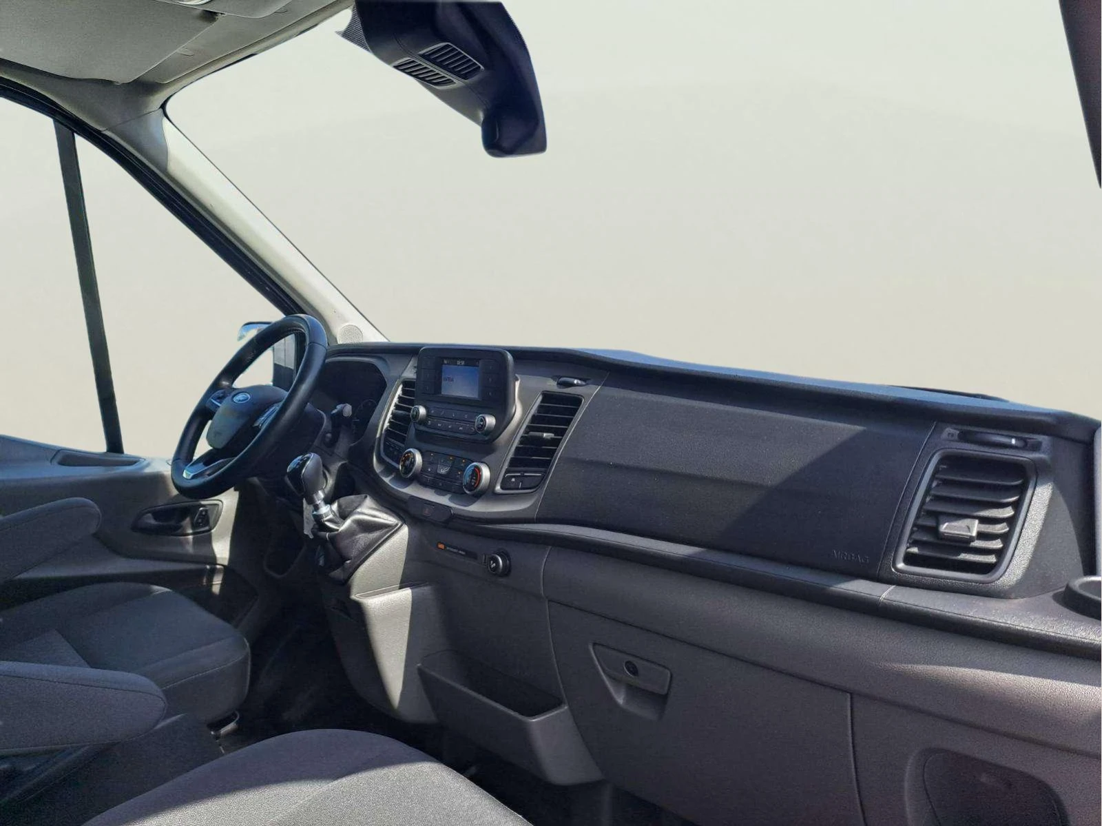 Ford Transit 2.0 EcoBlue - изображение 10
