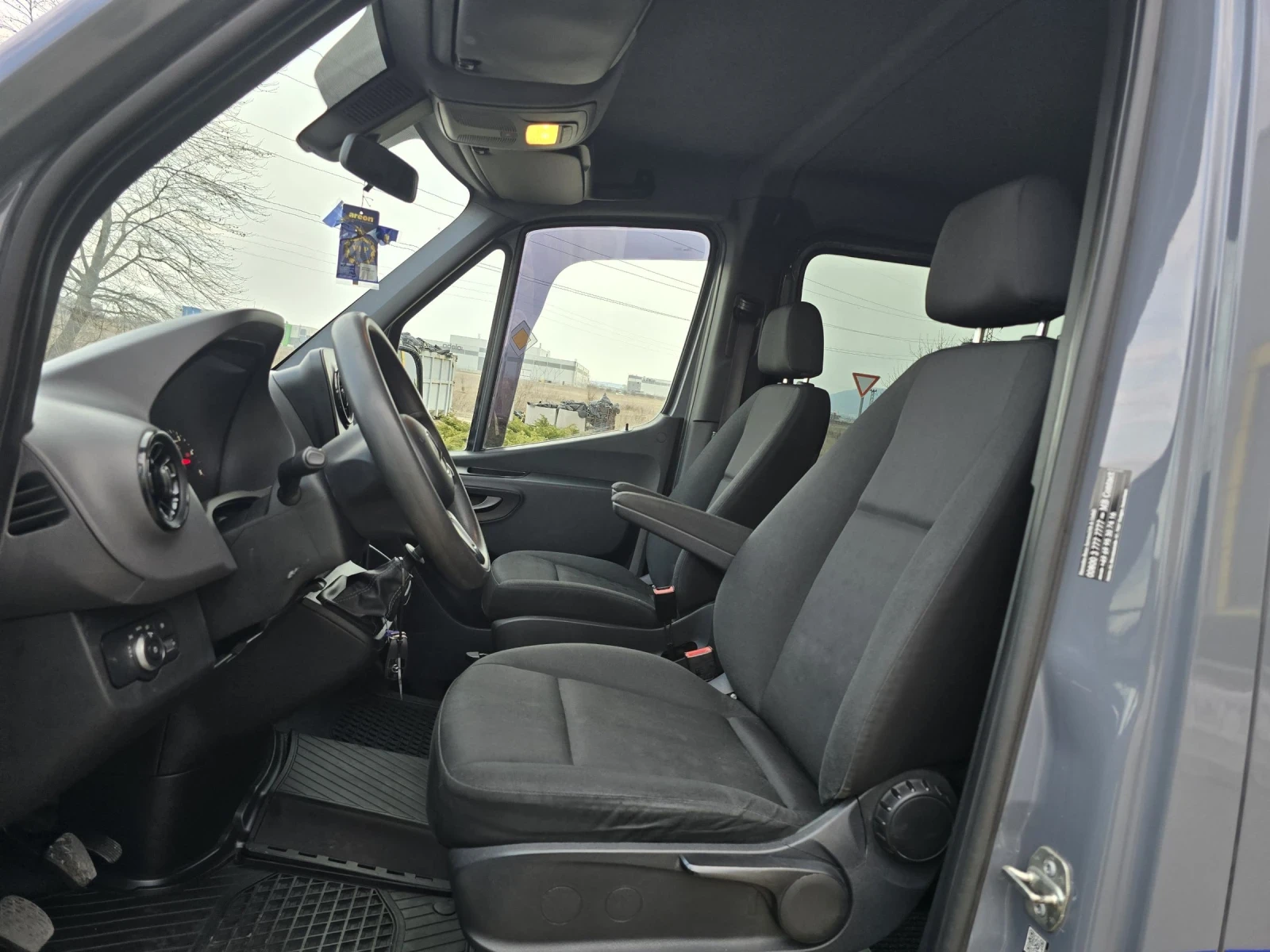 Mercedes-Benz Sprinter 316 2.2CDI/8+ 1/3.5Т/3.5Т - изображение 9