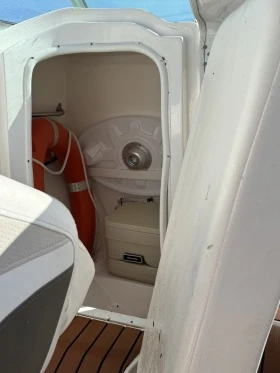 Моторна яхта Rinker 9 метра 12 пасажера Captiva 276, снимка 14