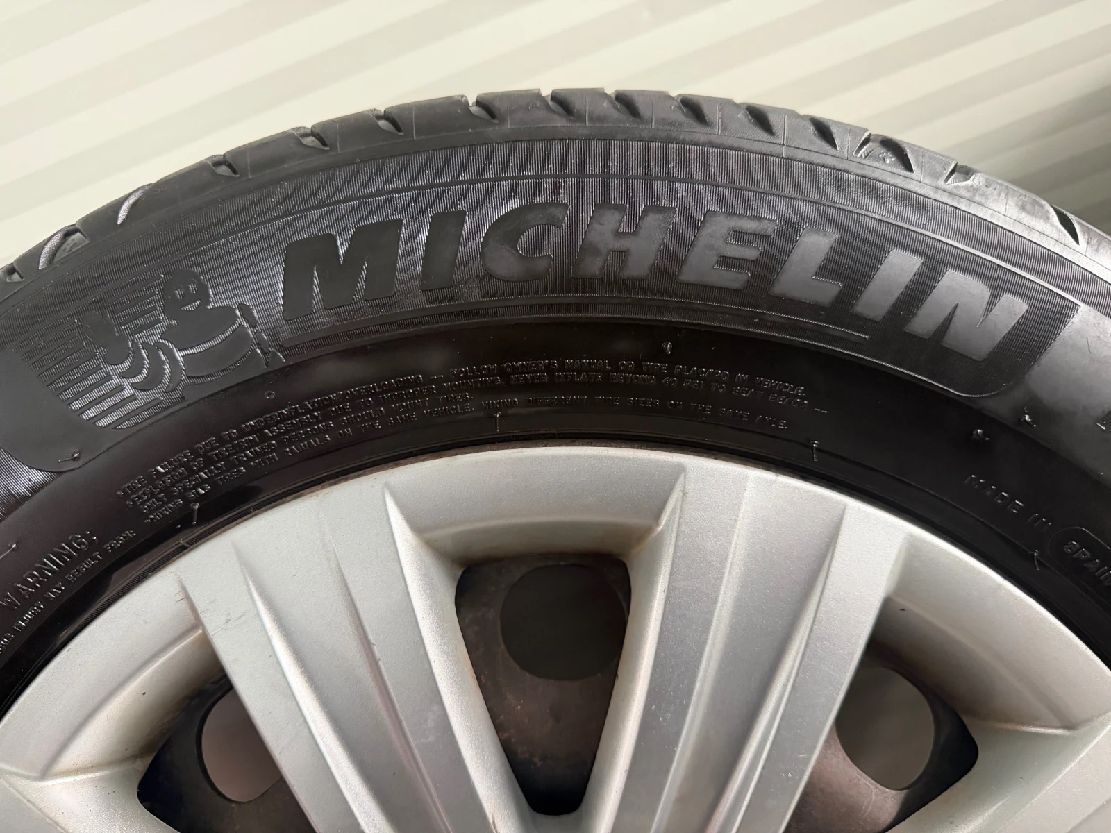 ���� � ������ 215/60R16 | Mobile.bg � ����������� 4