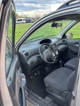 Toyota Yaris, снимка 1