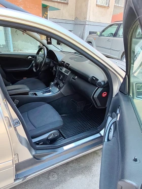 Mercedes-Benz C 220 W 203, снимка 15