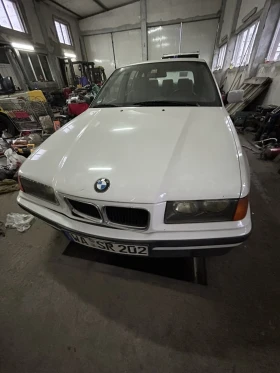 BMW 318 2.0, снимка 10