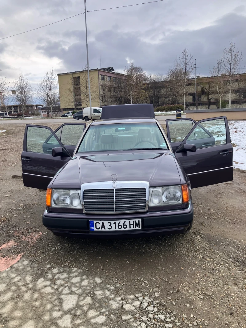 Mercedes-Benz 300, снимка 2 - Автомобили и джипове - 48050520