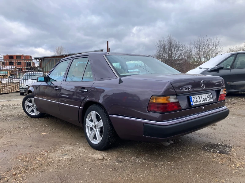 Mercedes-Benz 300, снимка 4 - Автомобили и джипове - 48050520