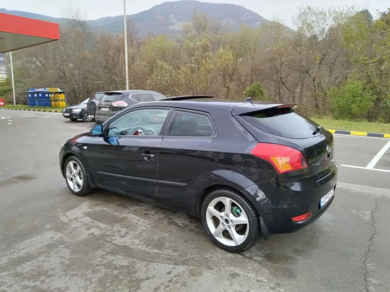 Kia Pro ceed Crdi, снимка 2 - Автомобили и джипове - 48151993