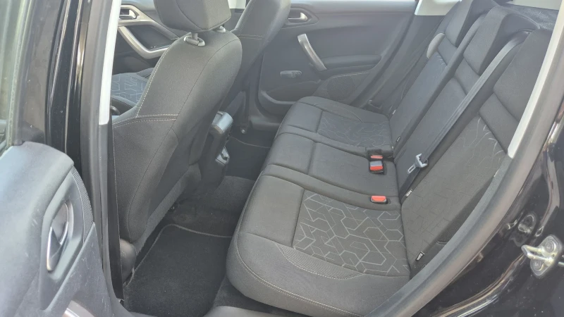 Peugeot 2008 1.6HDI 92к.с., снимка 13 - Автомобили и джипове - 51578055